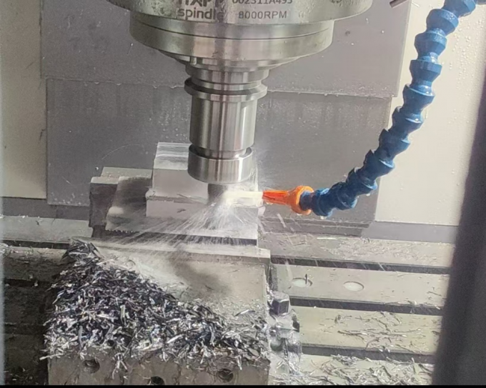 4 assi 3 assi centro di lavorazione verticale SV960L Tavola dimensione 1100*550mm centro di fresatura verticale 11