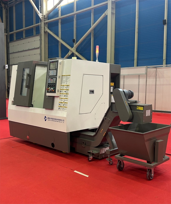 Alta precisione di posizionamento Piccolo Torno CNC HTC16-6 Serie 45 Gradi Letto inclinato Torno CNC
