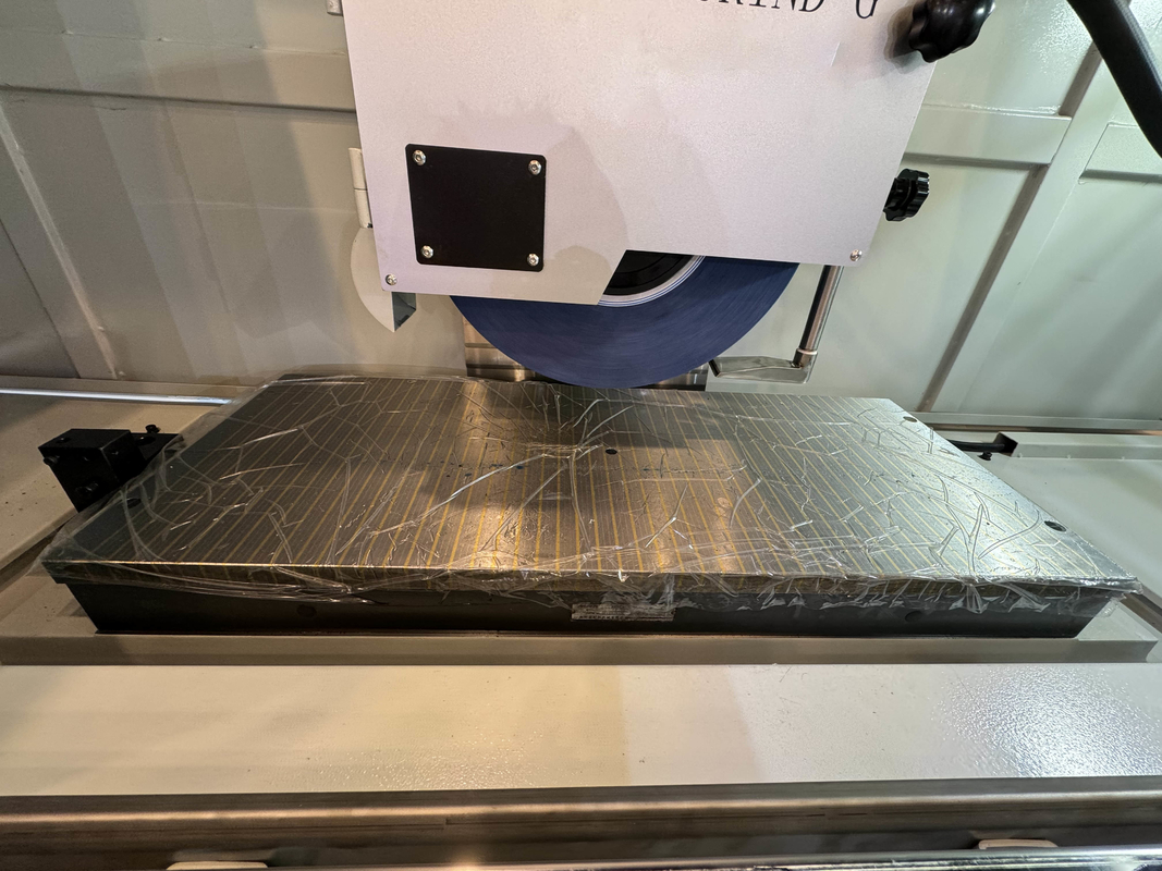 Macchina per la rettifica di superfici CNC orizzontale HDM-6025