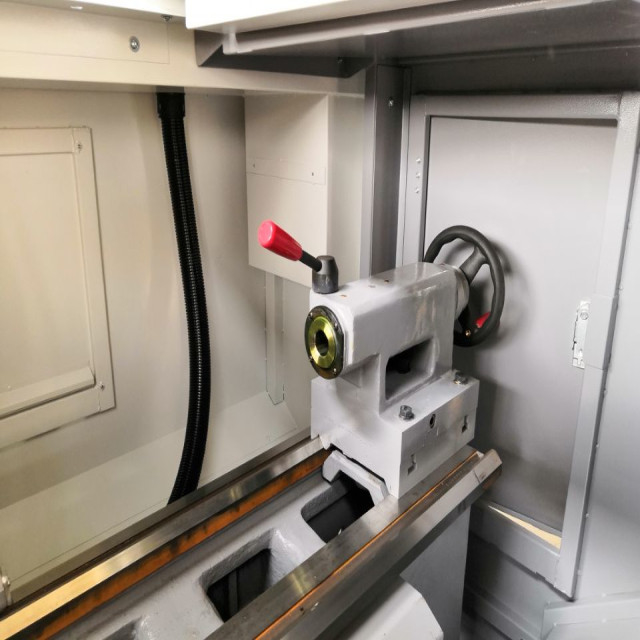 Tornio CNC CAK63285 Legno piatto Torno CNC 4 stazioni torretta con servomotore