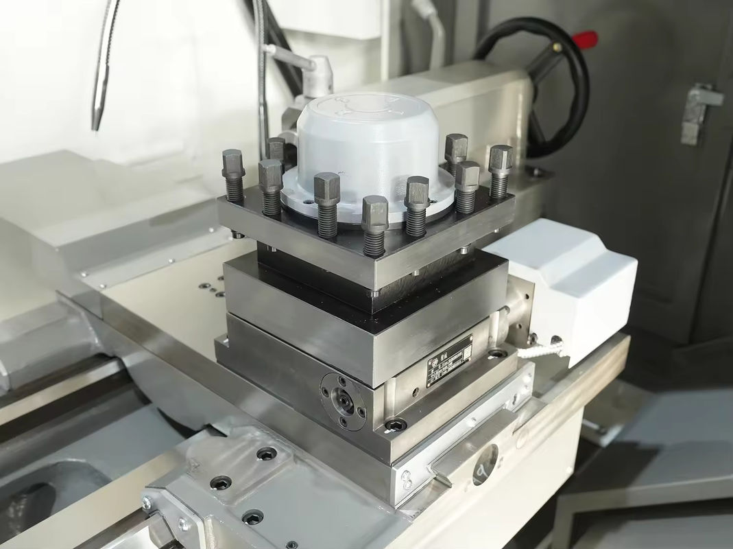 Tornio CNC CAK63285 Legno piatto Torno CNC 4 stazioni torretta con servomotore