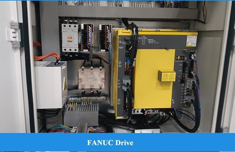 VMC 850 1000 1100Q Macchine per fresatura CNC a 3 assi Sistema FANUC Centro di lavorazione verticale CNC