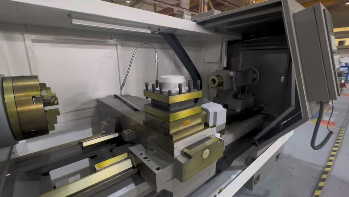 SMTCL Macchina di tornitura CNC pesante Combo Big Spindle Bore CAK60135 Tornitura CNC a letto piatto orizzontale