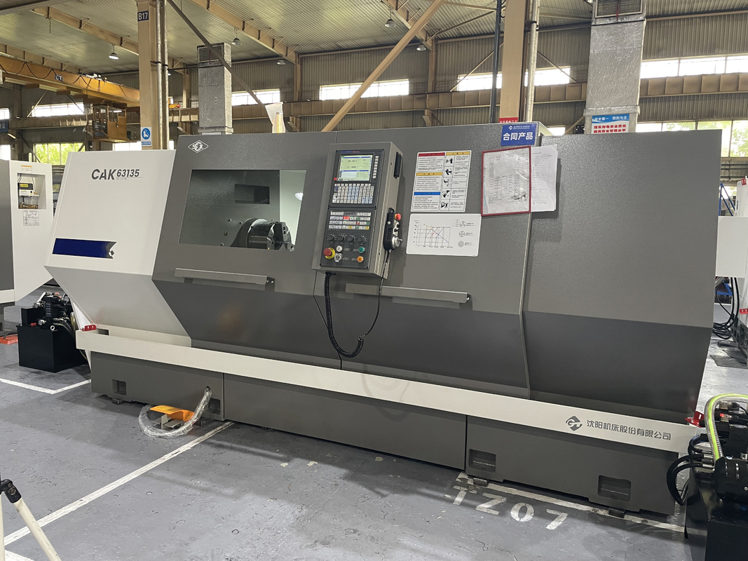 Tornio CNC a banco orizzontale per impieghi gravosi serie CAK63 per la lavorazione dei metalli