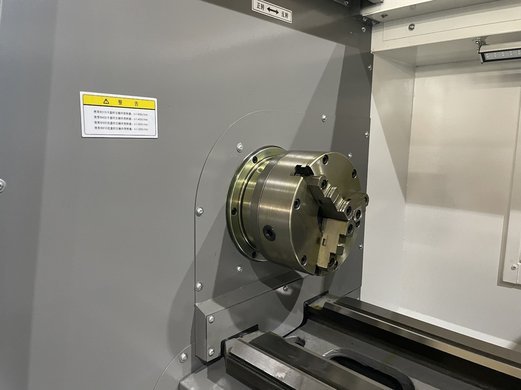 Tornio CNC a banco orizzontale per impieghi gravosi serie CAK63 per la lavorazione dei metalli