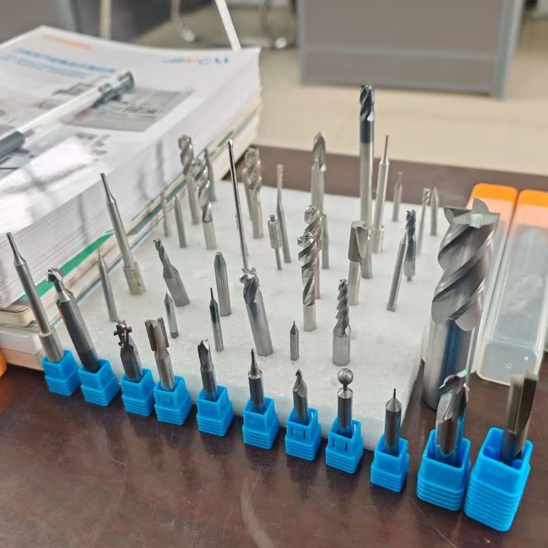 Macchina per la rettifica di utensili CNC ad alta precisione MG80